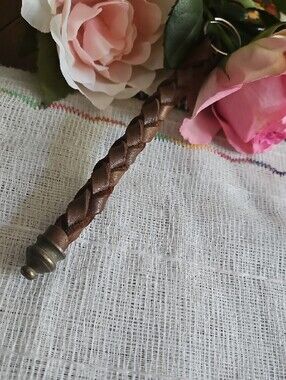 Hand Crafted Braided Genuine Leather Brown Keychain New